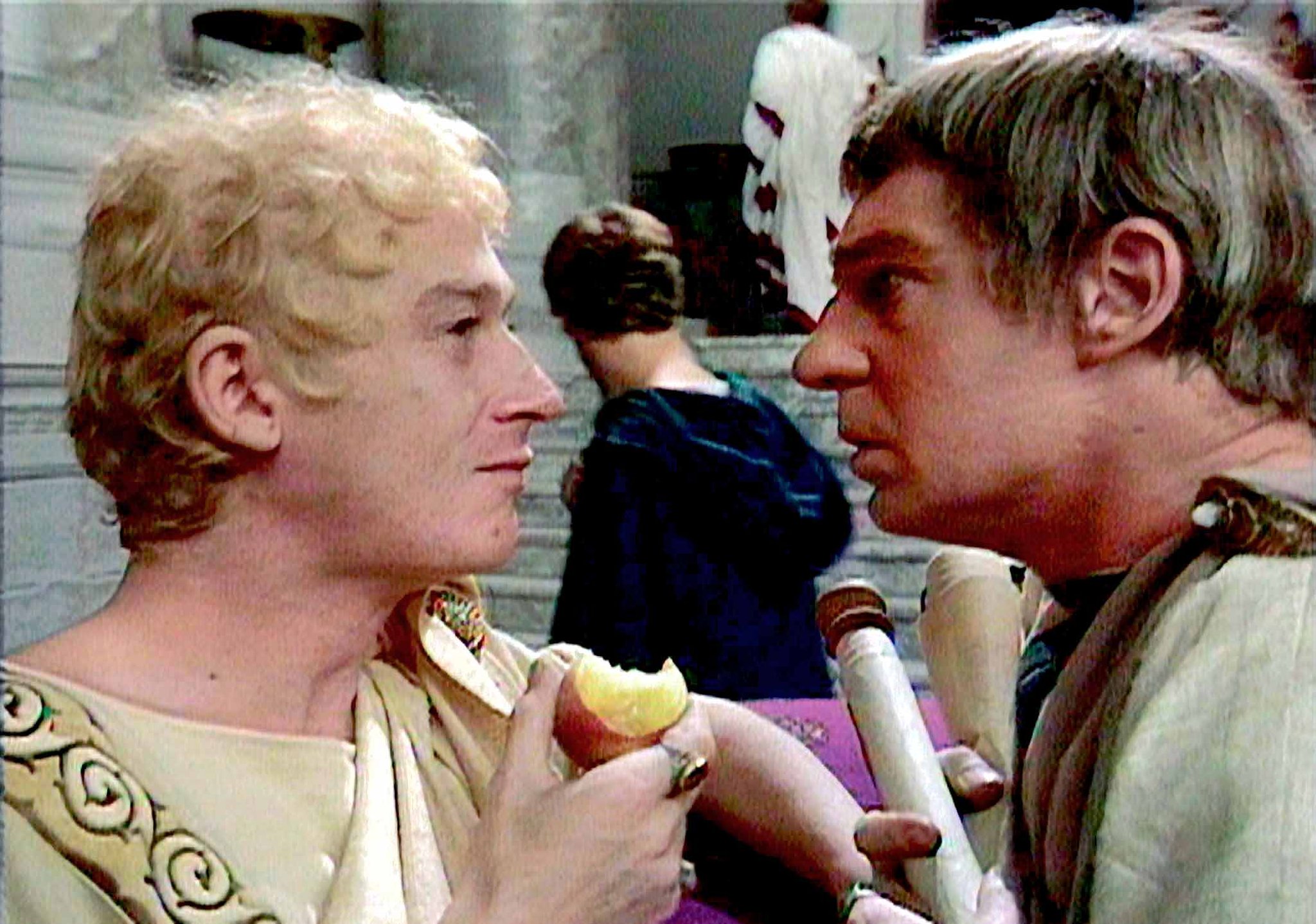 YO, CLAUDIO, Robert Graves